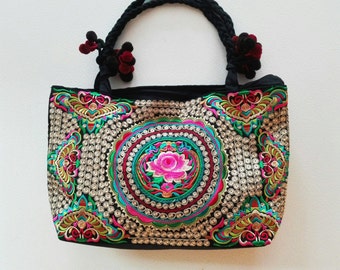 Items similar to Embroidered bag on Etsy