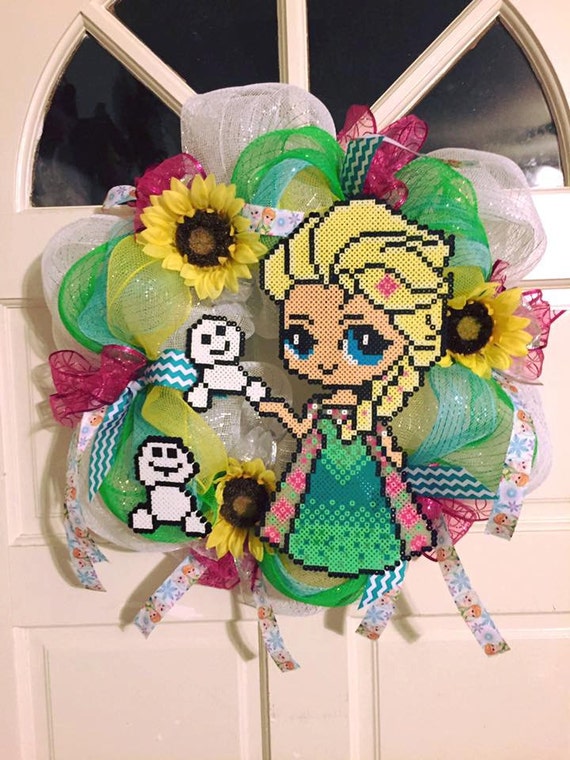 Elsa, Wreath, Frozen, Frozen wreath, Disney, Disney wreath, Spring wreath, Summer wreath, Perler beads, Birthday, Deco mesh wreath, Ribbon