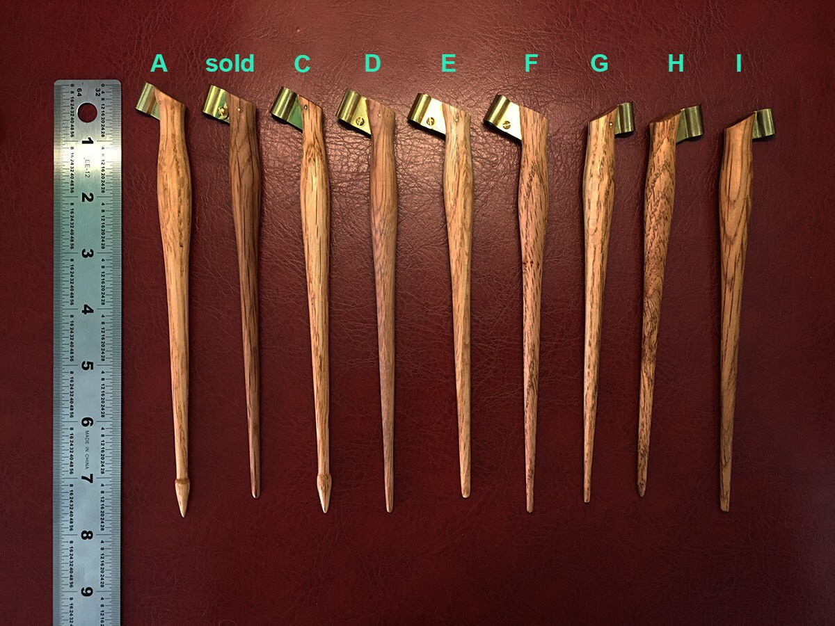 Quarter Saw Oak Handturned Pen Holder by Olievpens on Etsy