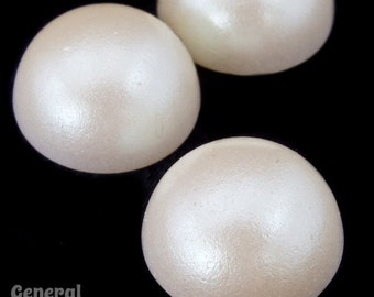 12mm Off White Pearl High Dome Cabochon (10 Pcs) #3922