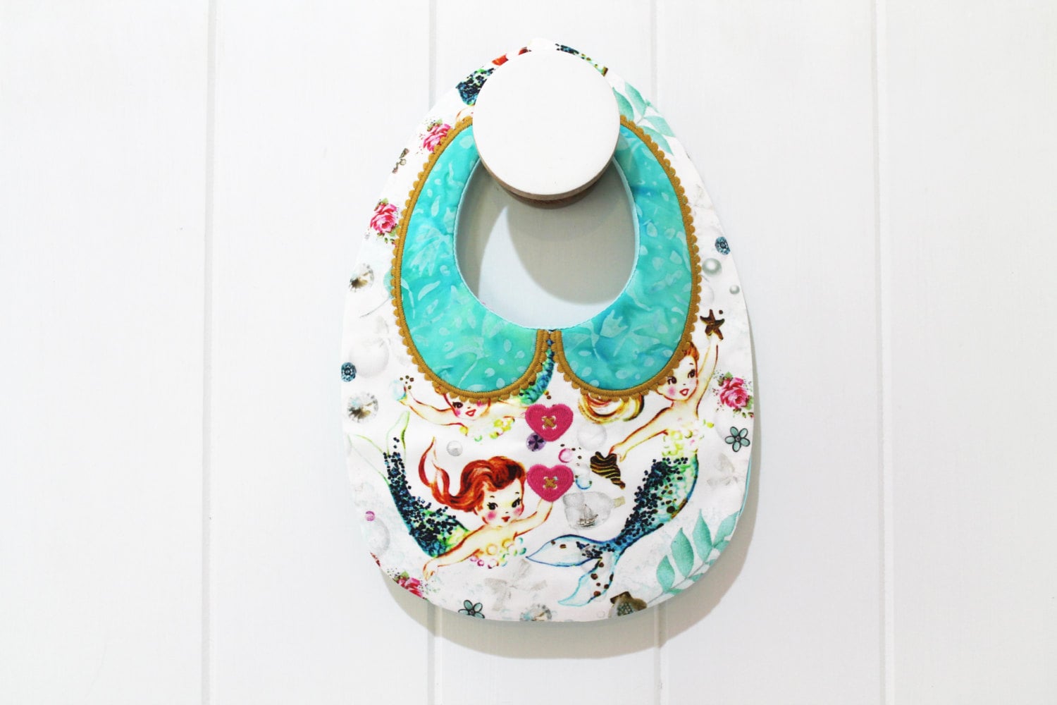 ITH In The Hoop Baby Fancy Collar Bib Machine Embroidery File