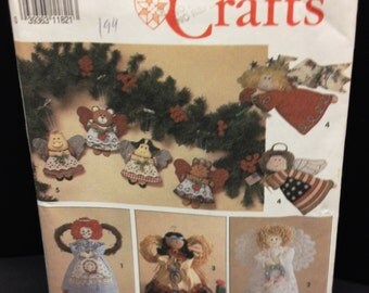 Simplicity Pattern 7549 Angel Christmas Tree Topper & Ornaments In 2 Sizes