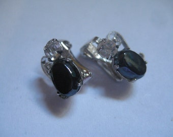 5 Dollar Listing Jet and Crystal Vintage Clip On Earrings