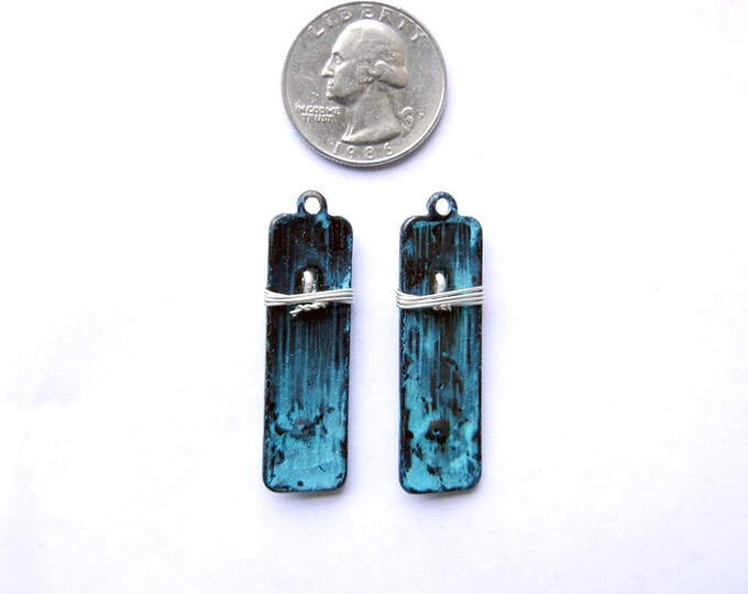Pair of Patina Silver-tone Arrow Charms in Bar and Wire Wrap