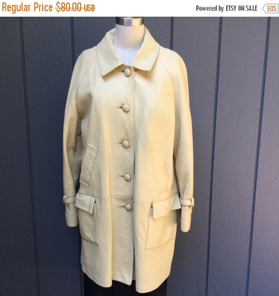 SALE 40% OFF Vintage 60's Cream Leather Coat. by sailorpinkvintage