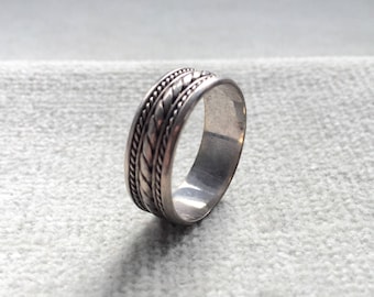 Vintage 925 Silver Ring / Size 8 / Silver Band / Rope Design