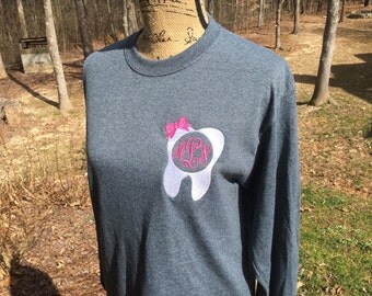 Monogrammed TOOTH shirt. Long Sleeve. Dental Monogram shirt. RDA or RDH monogram Tshirt. Hygienist Shirt. Dental Assistant Shirt. G2400