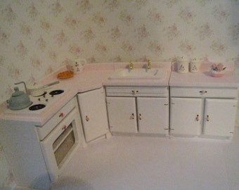 Dollhouse kitchen,miniature kitchen,pink kitchen, white kitchen, twelfth scale. hand painted, dollshouse miniature