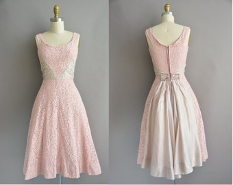 50s pink cotton lace vintage full skirt dress / vintage 1950s dress