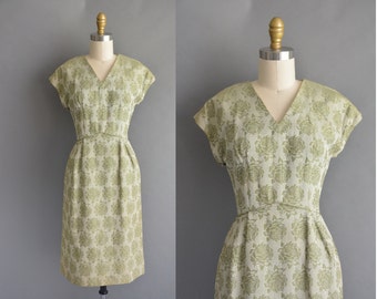 vintage 1950s dress / 50s Leslie Fay green rose vintage dress