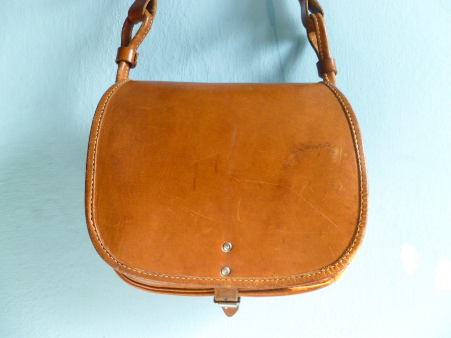 Vintage leather saddle bag purse hunting / thick genuine