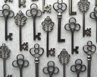 The Antero Collection - Skeleton Key Assortment in Gunmetal Black - Set of 18 Keys - Three Styles