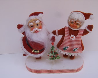 Vintage Santa Claus Mrs. Claus Plastsic Cloth Figurines