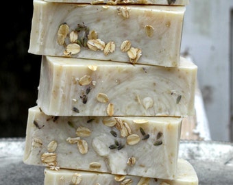 Oatmeal Soap, Lavender Oatmeal Soap, Gift for Mom, Luxury Soap, Boutique Soap, Homemade Soap, Presents for Mom