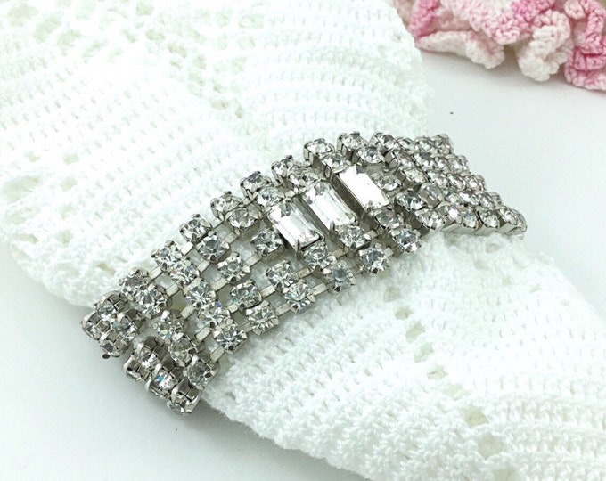 DAZZLING Vintage 5 Row Rhinestone Bracelet, Diamond like Rhinestones, Wide Sparkly Bracelet. Unsigned Weiss. Wedding bracelet. Baguettes.