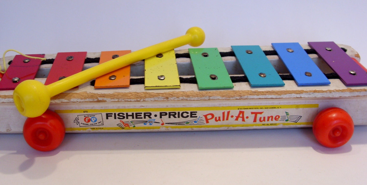 fisher price pull a tune 870