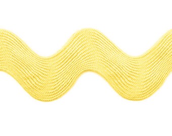 Riley Blake - Sew Together Notions 1.5" Jumbo Ric Rac in Butter by the Yard