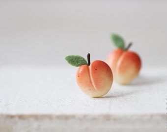 Peaches Stud Earrings - Small Ear Studs - Earrings Post - Food Jewelry - Vegan Earrings - Peaches Color - Fruit Jewelry