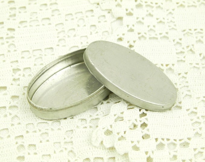 Small Vintage French Oval Shaped Pill Tin Made of White Metal Tin, Tiny Silver Metal Box from France, Retro Brocante, Decor