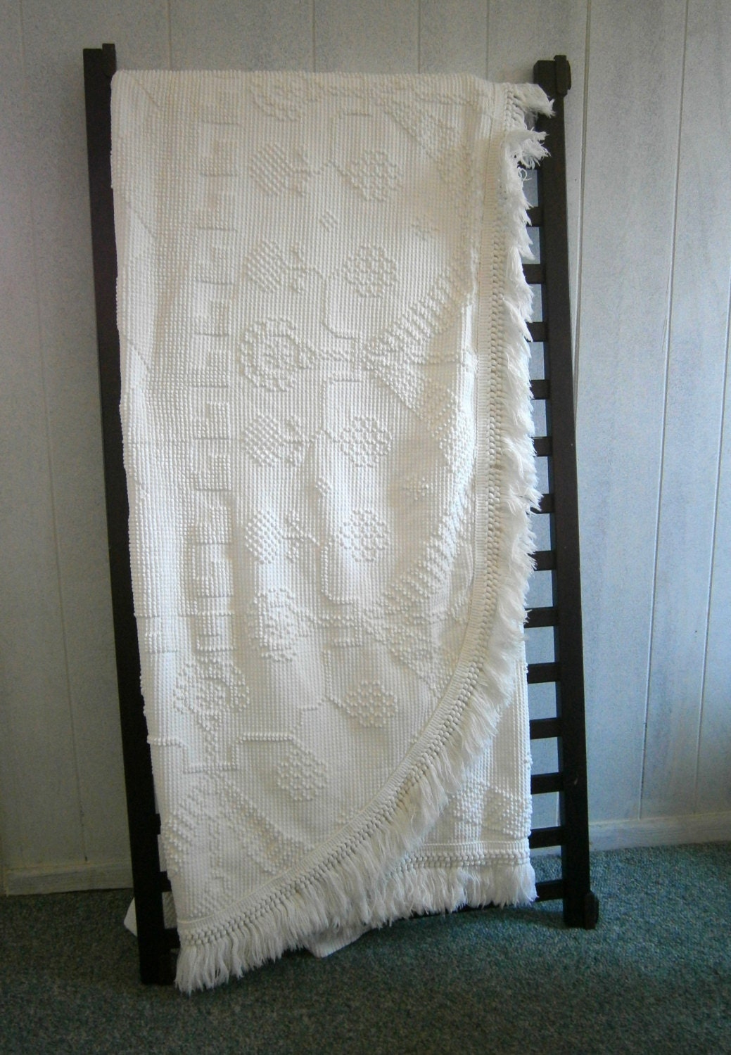 Chenille Bedspread / Bates Hobnail Bedspread /