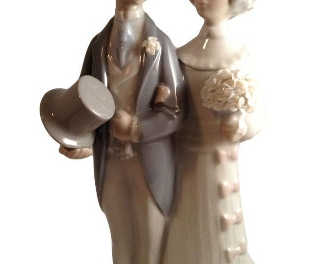 Vintage Lladro Bride and Groom Figurine The Wedding Julio Fernandez Spain