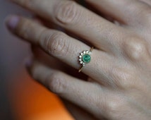 Emerald engagement ring popularity