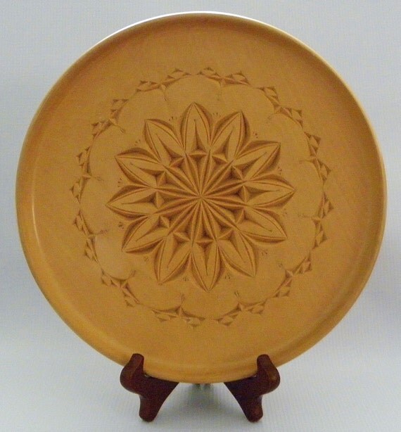 Hand Carved Wooden Decorative Plate / Tray