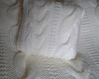 Medium double cabled super Chunky Blanket, free shipping