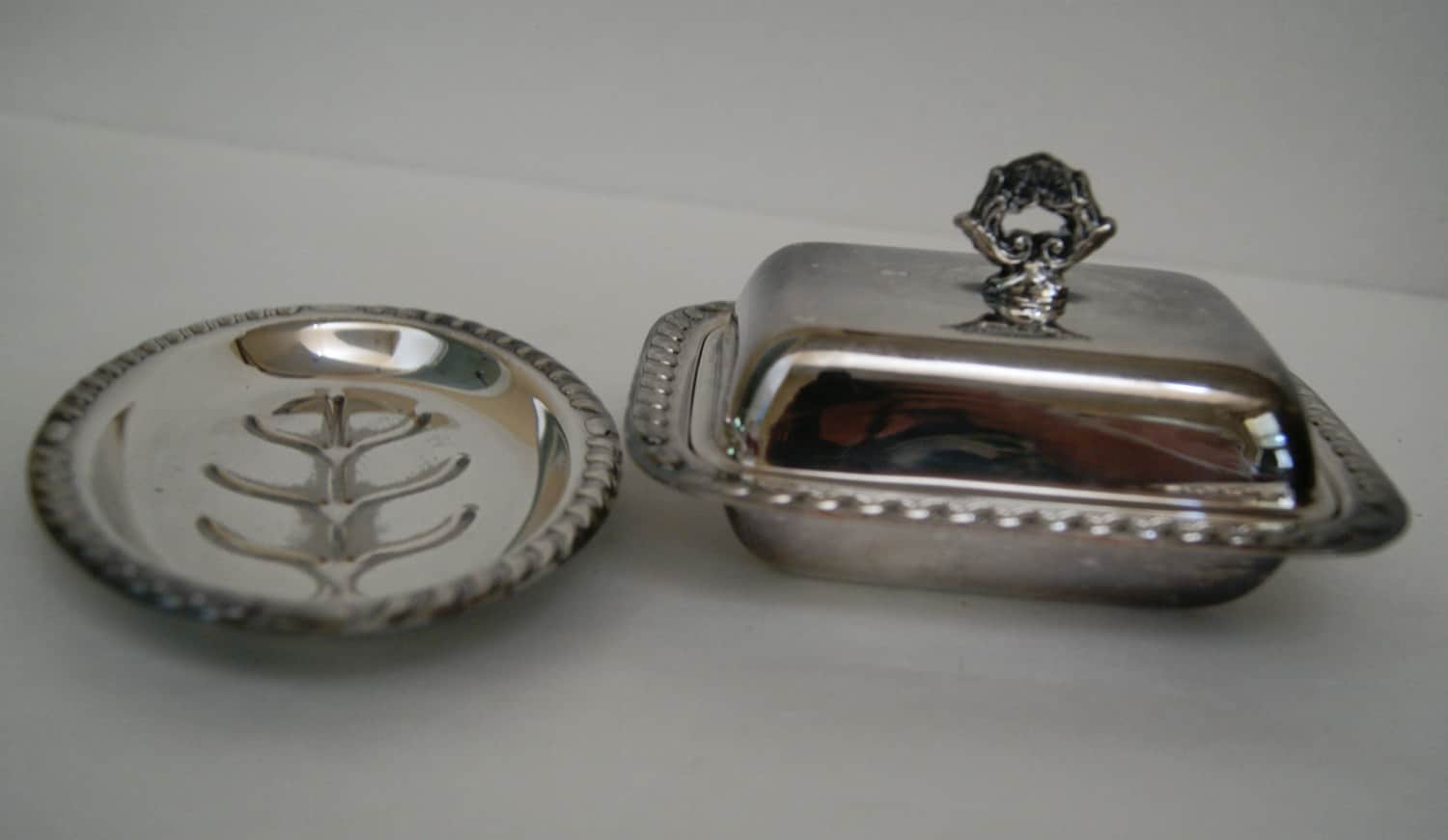 Vintage Canterbury Silver Plate Covered Butter Dish & Tray Haute Juice