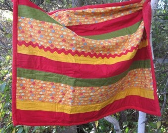 SALE, Turtle & Snail Baby Crib Quilt, Woodland Creature Quilt, Kids Quilt, Baby Gift, Baby Blanket