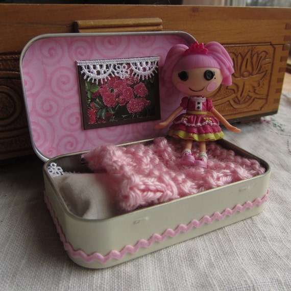 Mini Lalaloopsy Doll Bed in a Mint Tin with Jewel Sparkles