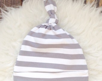 Gray stripe hat/Newborn Hat? Newborn Hat/Newborn Hat/Infant Hat/ Newborn Hat/Baby Hat/ Newborn Hat/baby hat/infant hat