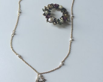 Beautiful and very ancient lot of brooch and necklace so romantic