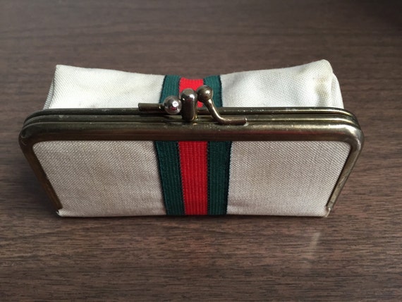 gucci vintage pouch