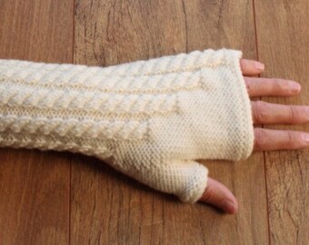 Merino Wool Fingerless Gloves - Mittens - Cable Pattern - Cream