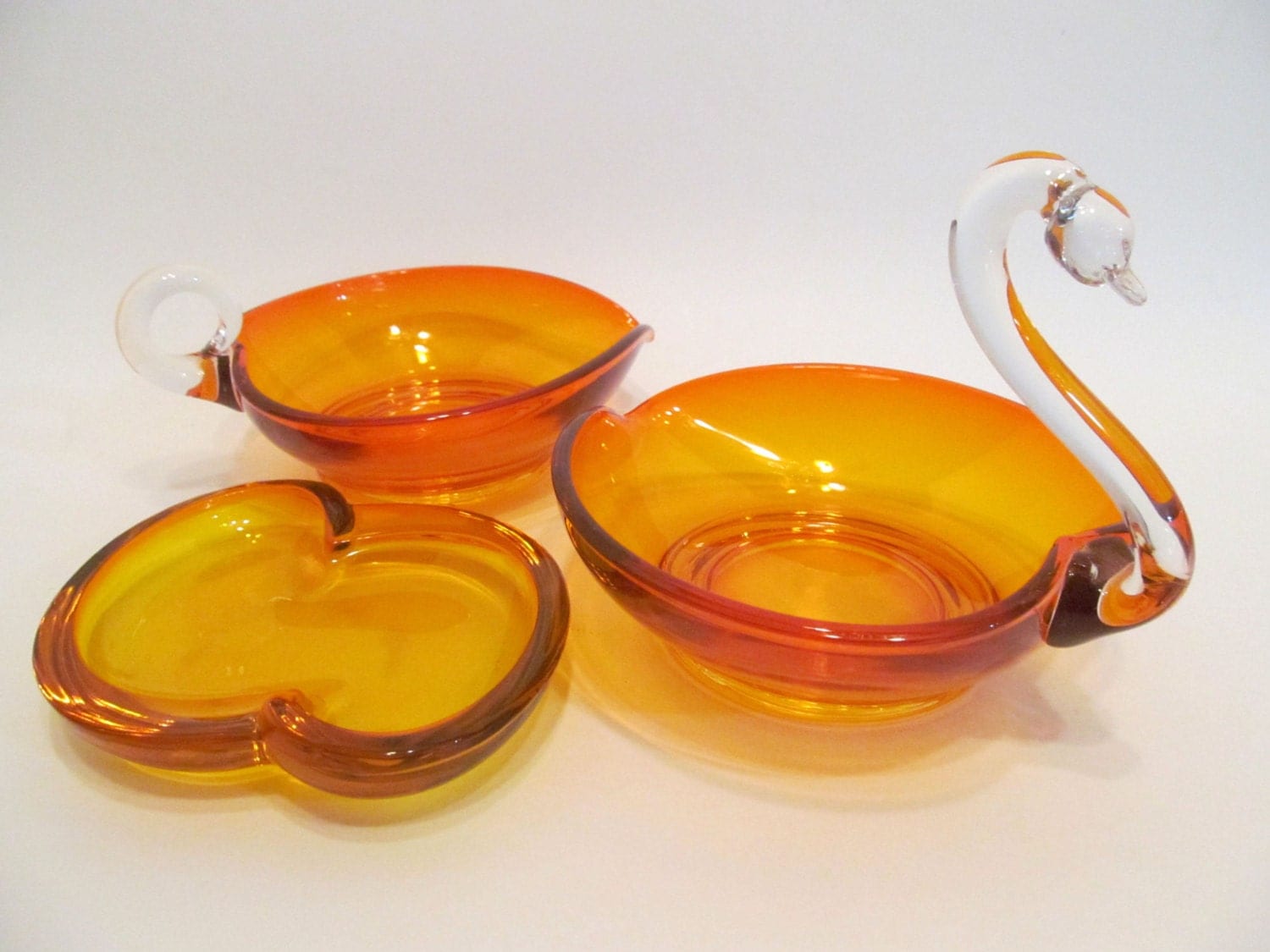 Vintage Orange Glass Swan Candy Dish Set Set Of Three Bowls Artglass Swan Haute Juice