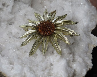 SUNFLOWER BROOCH / Vintage Brooch / Sunflower Pin / Flower Brooch / Sunflowers / Flower Pin / Vintage Jewelry