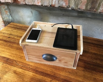 Charging & Docking Station from Pallets