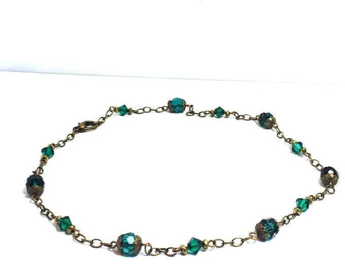 Dark Swarovski Green, Green Swarovski necklace, green necklace, crystal necklace, crystal jewelry, Swarovski necklace, Swarovski jewelry
