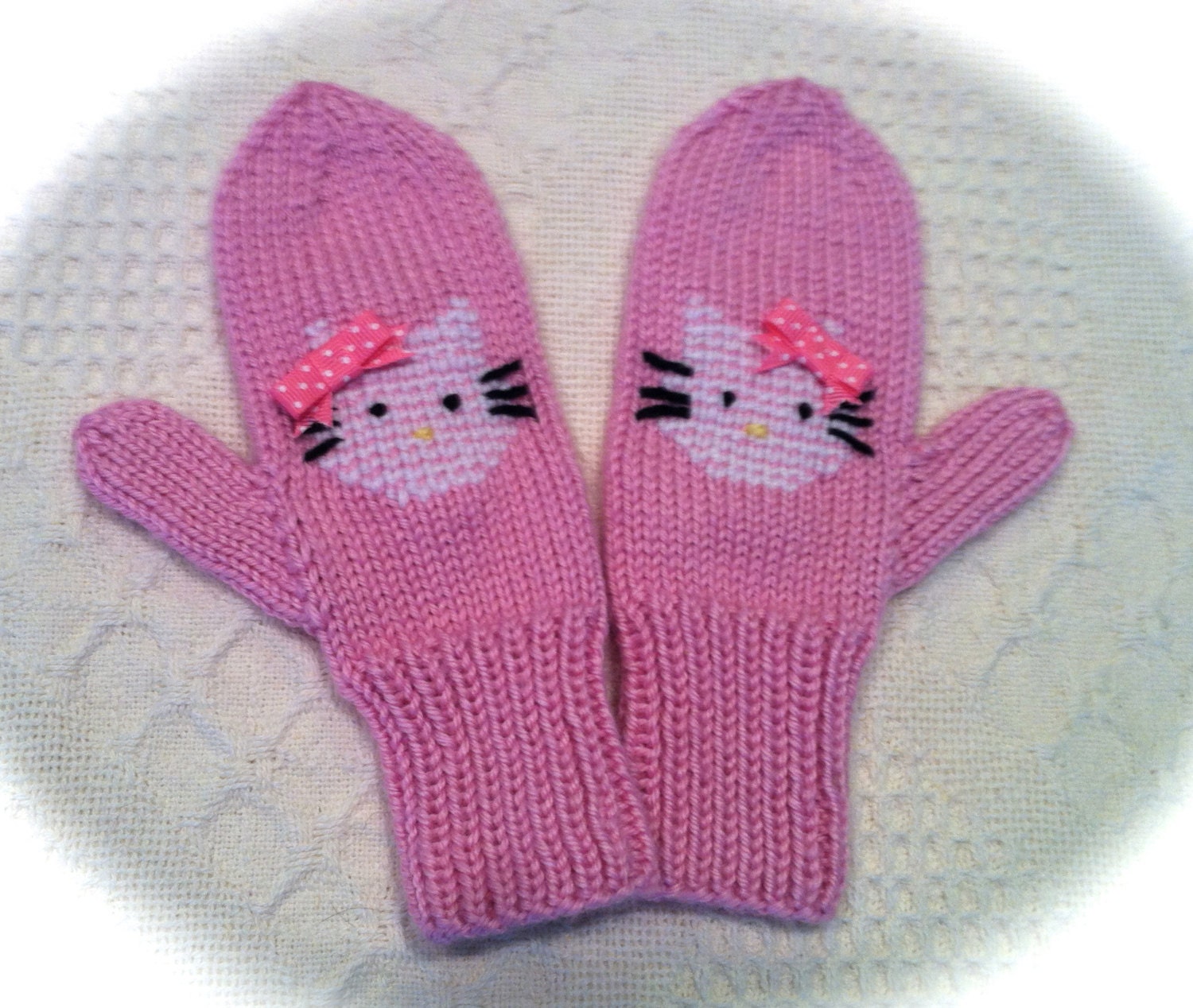 Hand Knit Kitty Mittens/Hello Kitty design/Made to order