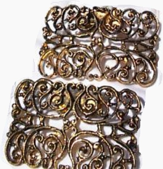 Vintage Rectangular Goldtone Lacy Musi Shoe Clips