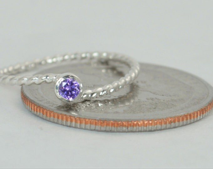Wave Ring, Silver Wave Ring, Amethyst Mothers Ring, February Birthstone, Silver Twist Ring, Unique Mother's Ring, Amethyst Ring, Silver Ring
