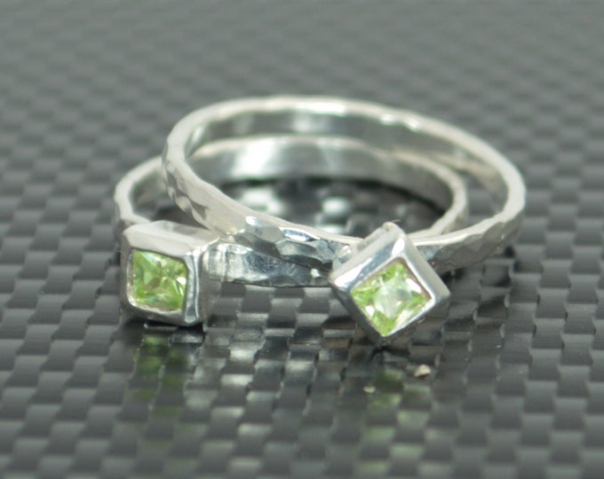 Square Peridot Ring, Peridot Solitaire, Peridot Silver Ring, August Birthstone Ring, Square Stone Mothers Ring, Square Stone Ring