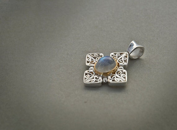 A382. Luna Norte 14Kt Sterling Silver Moonstone Iridescent White Hexagon Drops main image 1