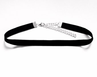 Black Velvet Choker