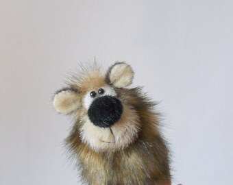 Bear. Little bear. Penlight theater. Finger theatre. Thimble. Finger puppets. Small animal puppet.