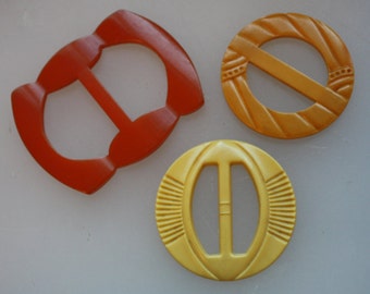 Vintage Plastic Belt Buckles / Scarf Clips -- Gorgeous 3-Piece Set