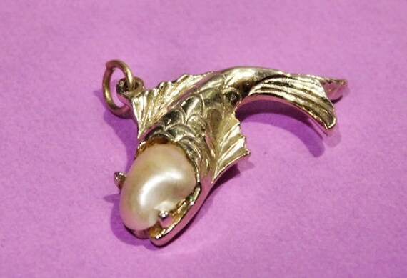 Vintage CORO Fish Charm Faux Pearl Pendant Early Coro Jewelry Gold Plated Fish 1940s Designer Fashion Jewelry Estate Heirloom Piece