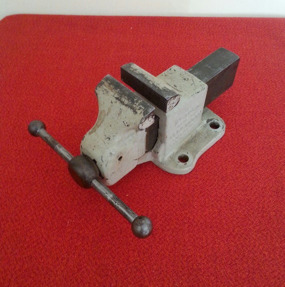 Bench Vise Reed MFG CO No 104 R Erie Pennsylvania USA 8 Inch