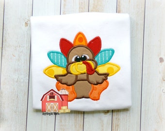 Sitting Turkey applique design, Thanksgiving applique design